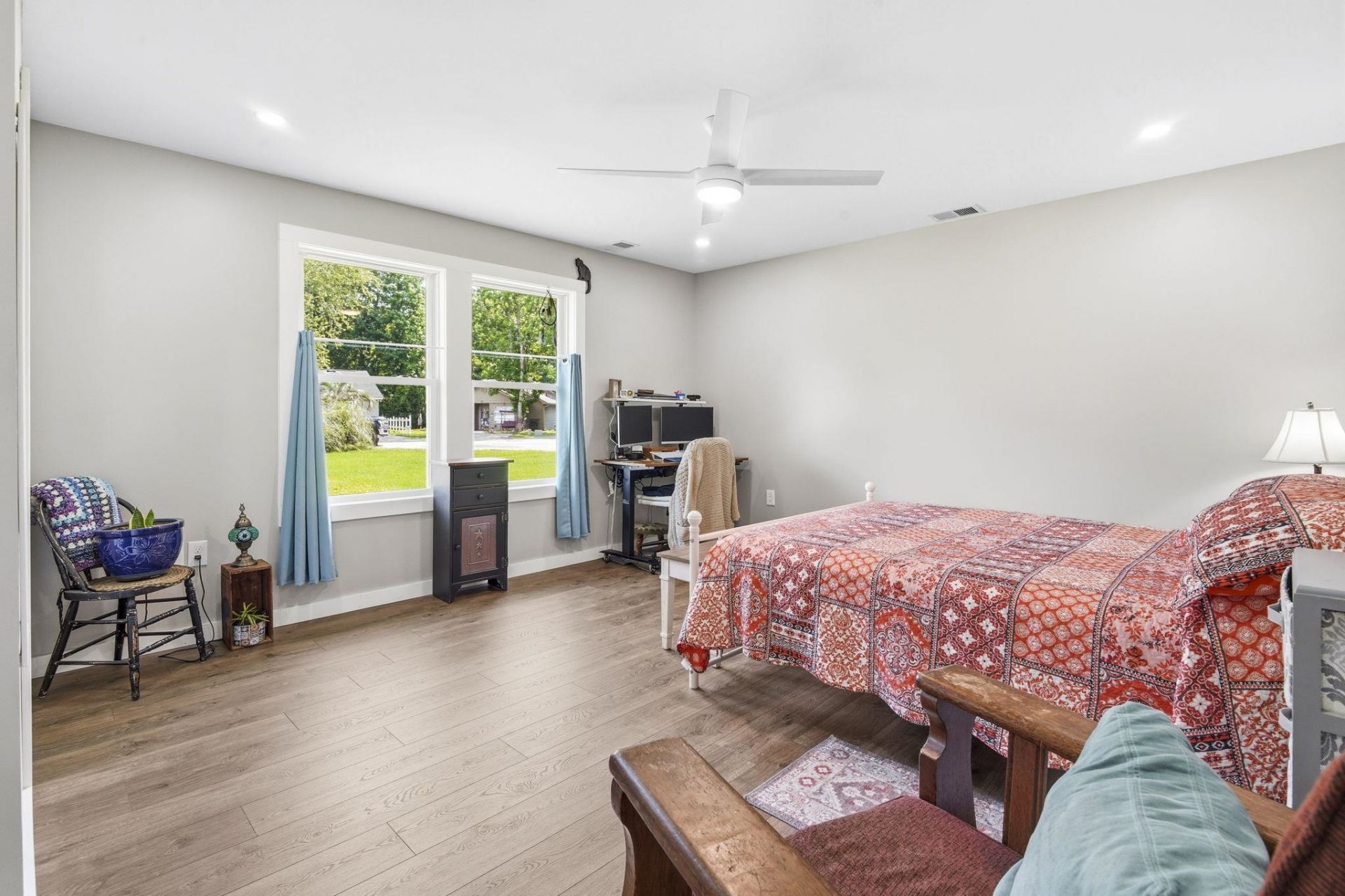 1406 Winddrift Ct. Photo 4