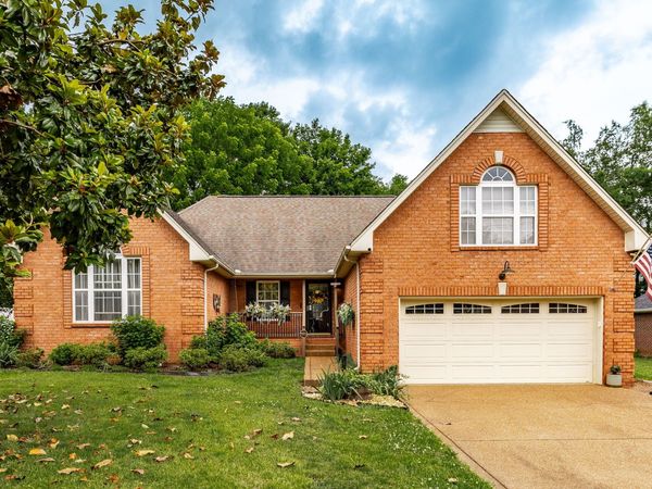124 W Braxton Ln , Hendersonville, TN 37075