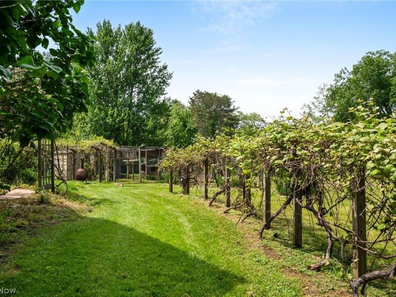 6560 Barton Road, North Olmsted, OH 44070 Photo 40