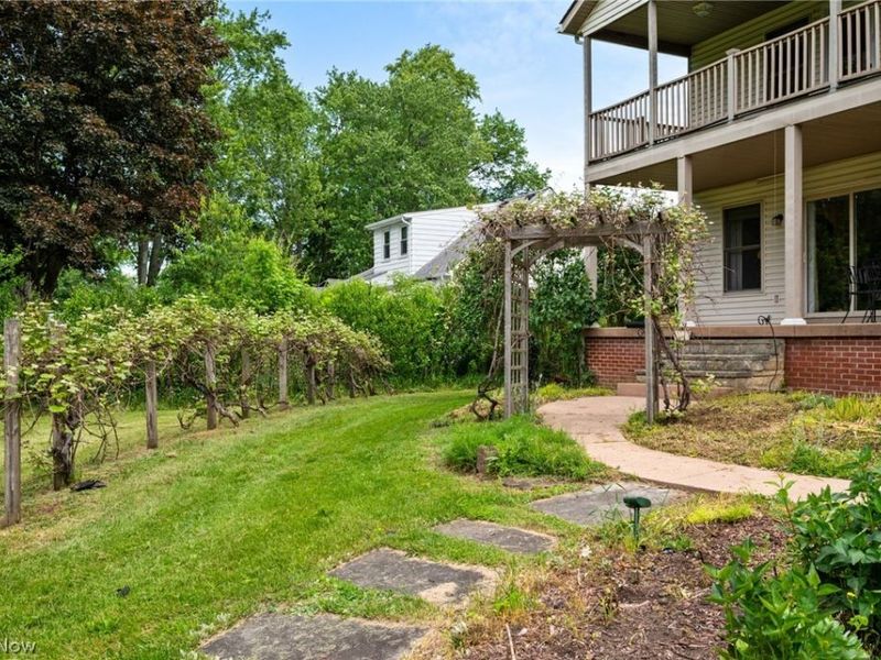 6560 Barton Road, North Olmsted, OH 44070 Photo 46