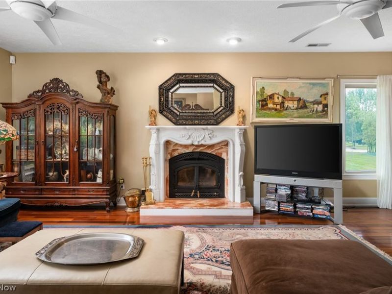 6560 Barton Road, North Olmsted, OH 44070 Photo 7