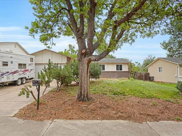 2832 S Mobile Street , Aurora, CO 80013