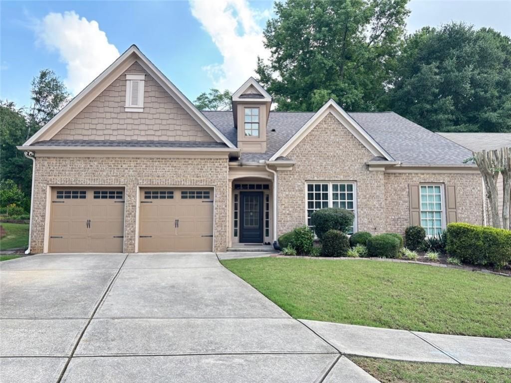 1927 Willoughby Drive, Buford, GA 30519 Main Photo