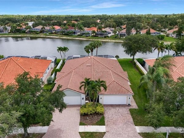 5386 Guadeloupe WAY , NAPLES, FL 34119