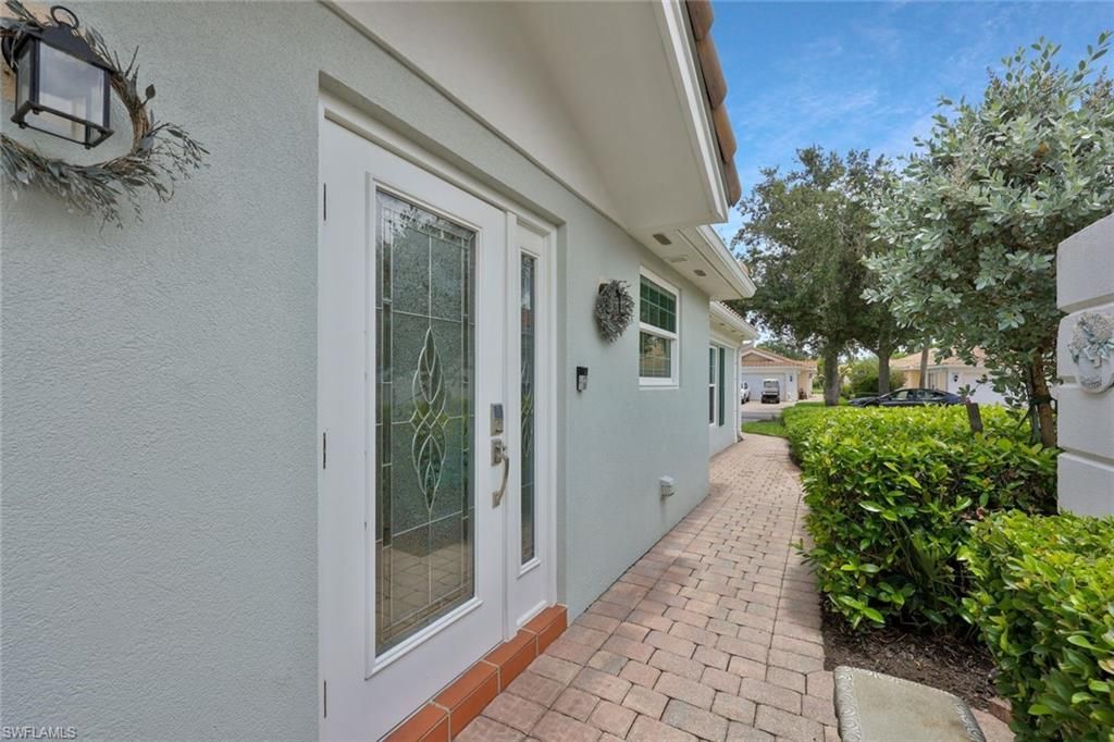 5386 Guadeloupe Way, Naples, FL 34119 Photo