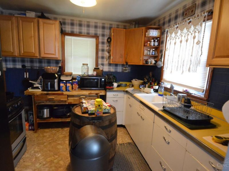576 Mountain Street, Aberdeen, OH 45101 Photo 6