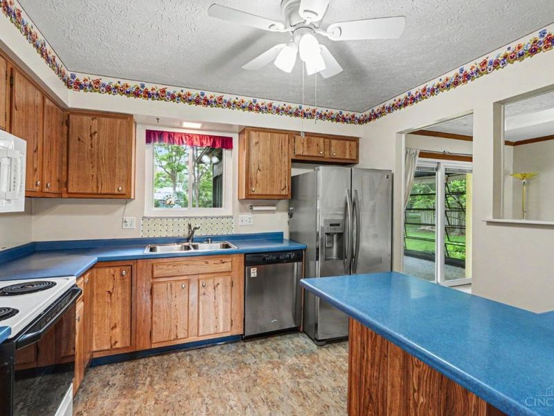 8496 Coran Drive, Anderson Twp, OH 45255 Photo 10