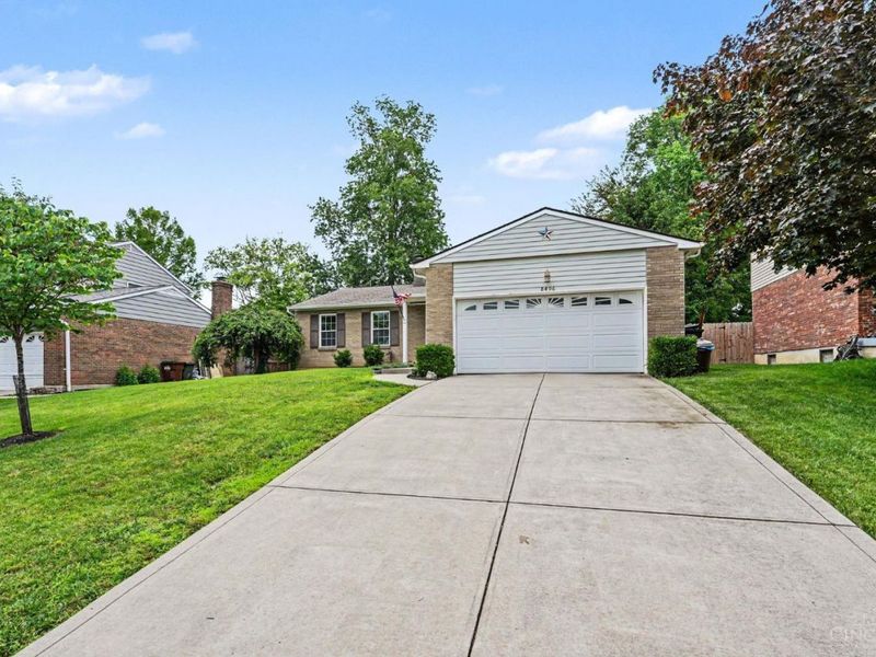 8496 Coran Drive, Anderson Twp, OH 45255 Photo 3