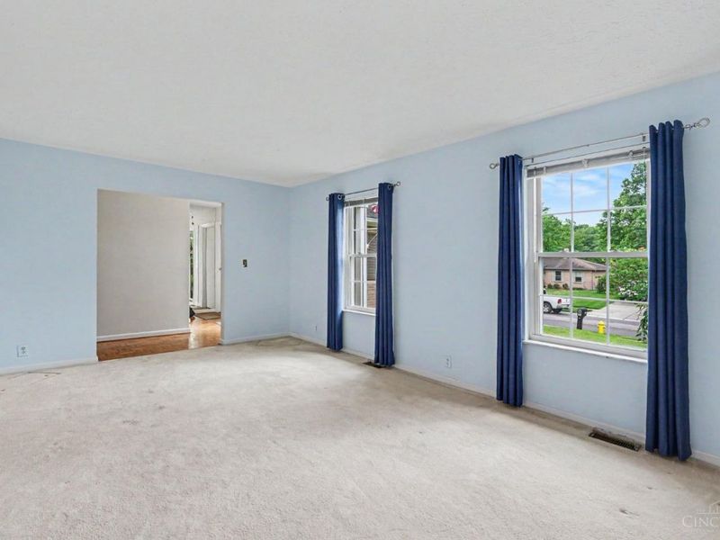 8496 Coran Drive, Anderson Twp, OH 45255 Photo 6