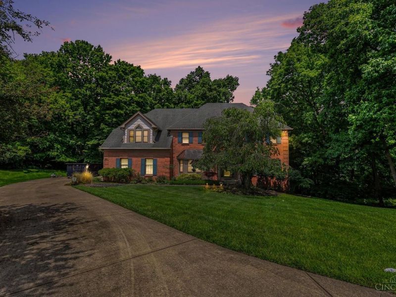 2363 Heather Hill Boulevard N, Anderson Twp, OH 45244 Photo 1