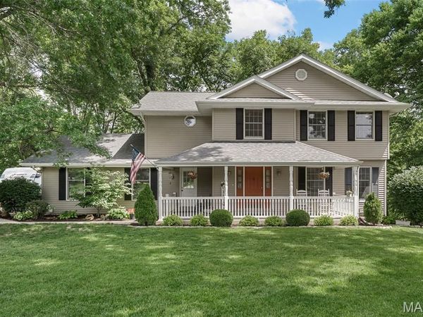 5 Wolf Creek Court, St Peters, MO 63376