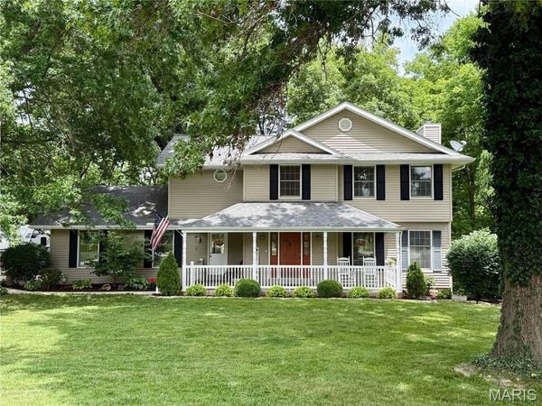 5 Wolf Creek Court , St Peters, MO 63376