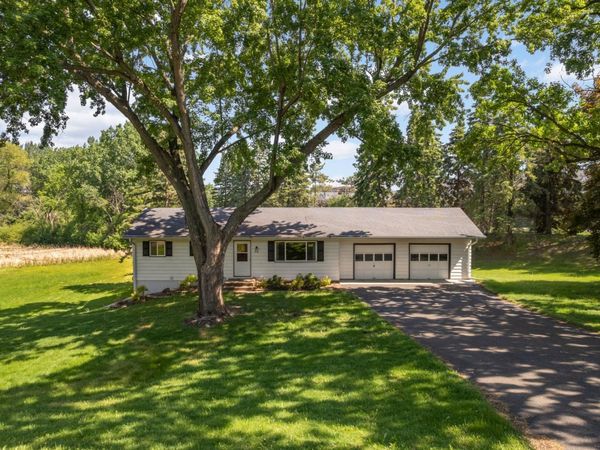 70 Kingsview Lane N, Plymouth, MN 55447