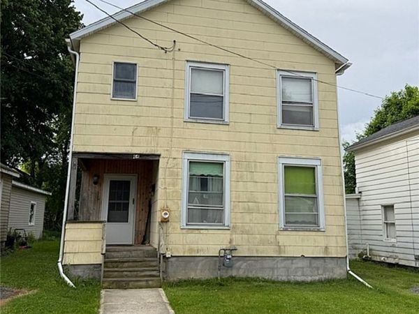 64 Walnut Street, Auburn, NY 13021