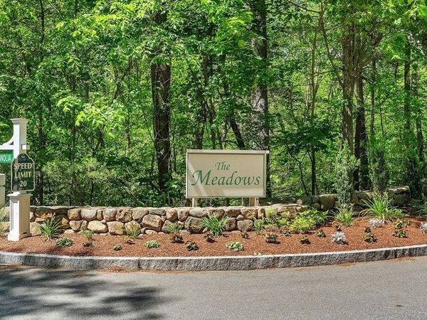 202 Dahlia Dr, Unit 202, Wayland, MA 01778