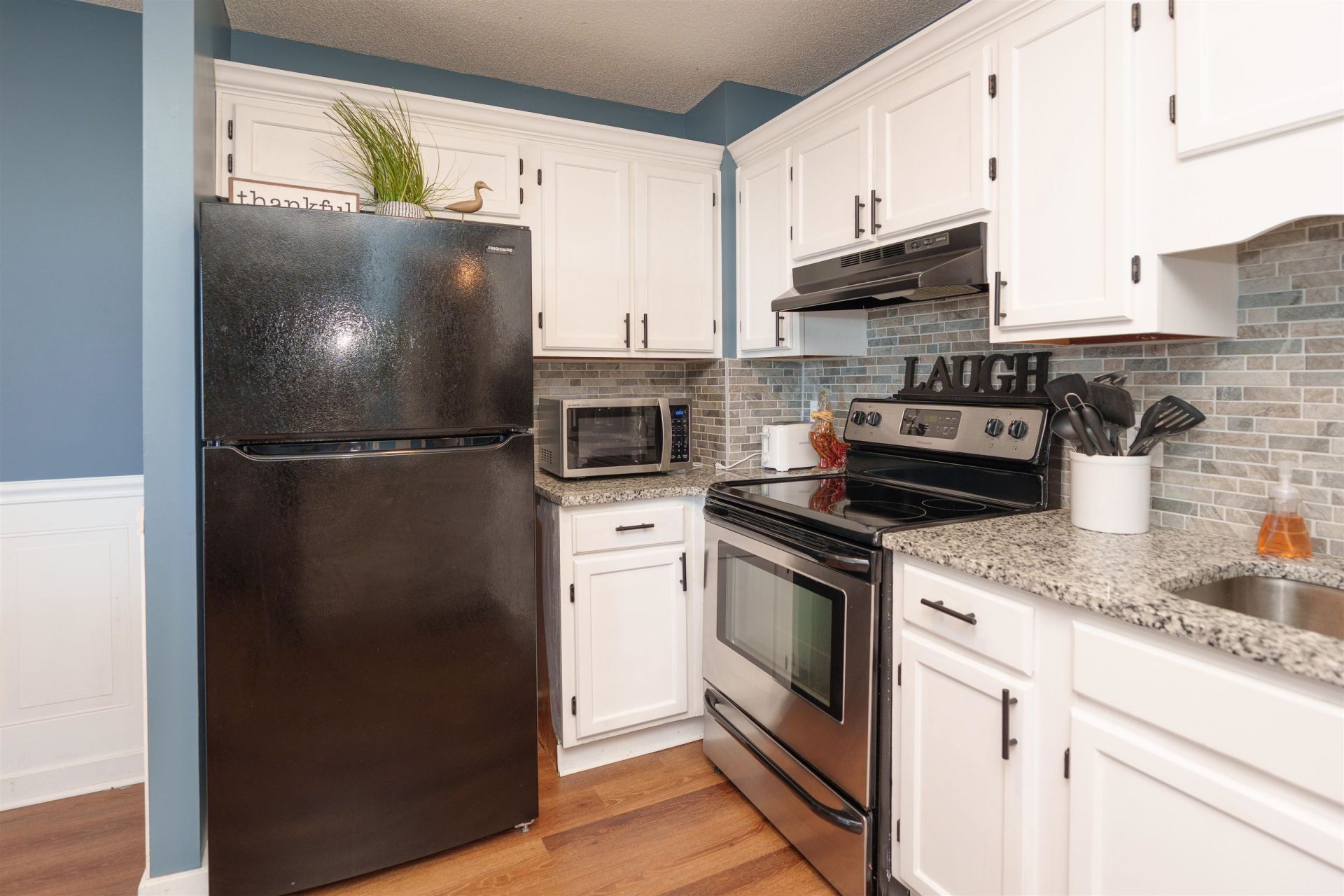 5905 South Kings Hwy. Photo 12