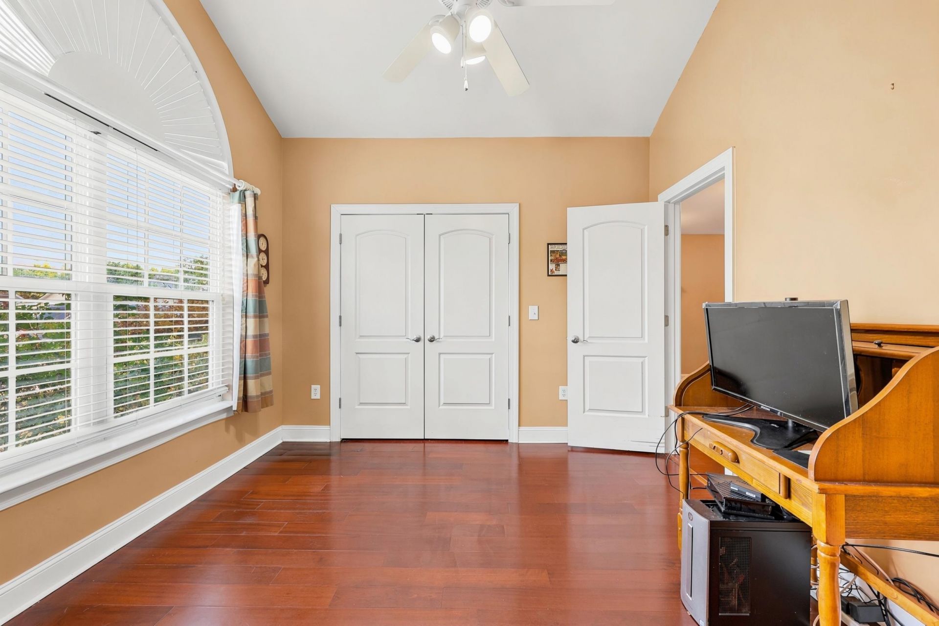 1037 Pecan Grove Blvd.  Photo 11