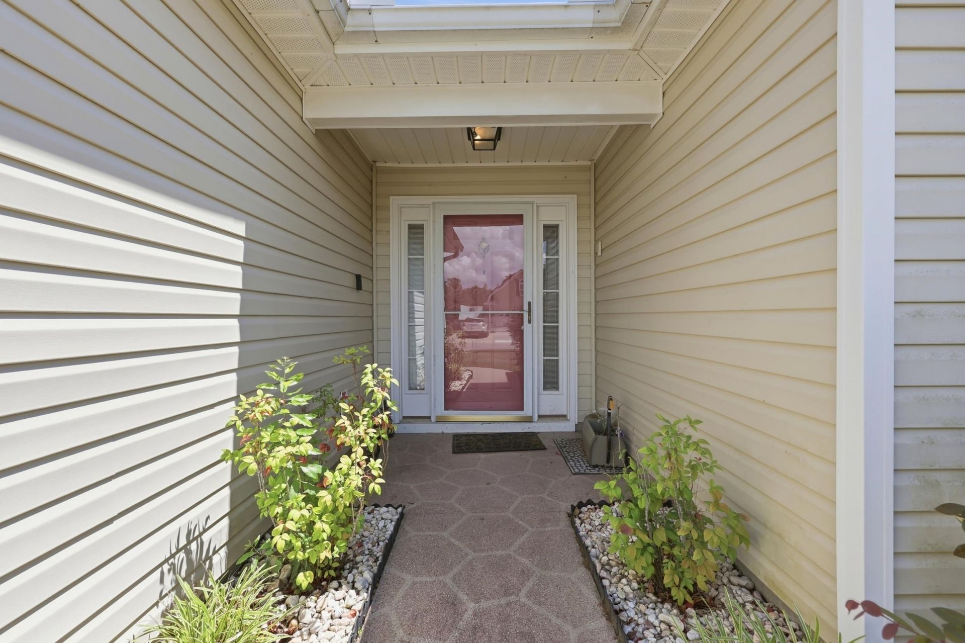 1037 Pecan Grove Blvd.  Photo 4