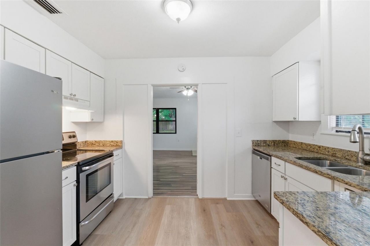 2206 Page Avenue, Orlando, FL 32806 Photo