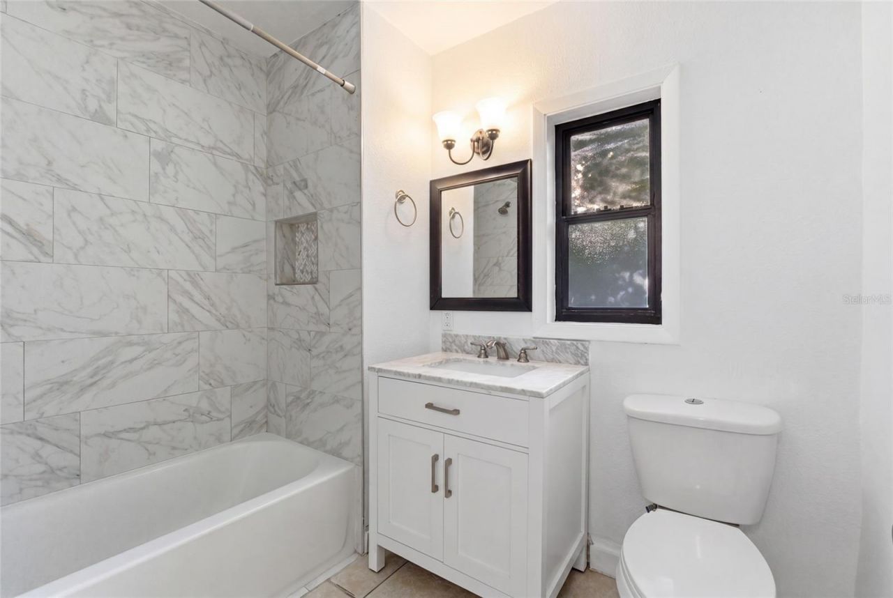 2206 Page Avenue, Orlando, FL 32806 Photo