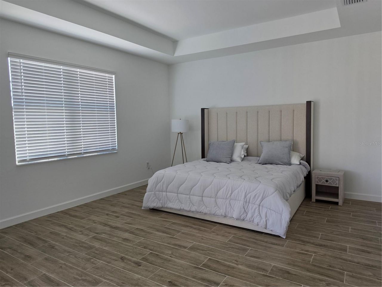 18334 Ridgeline Drive, Estero, FL 33928 Photo