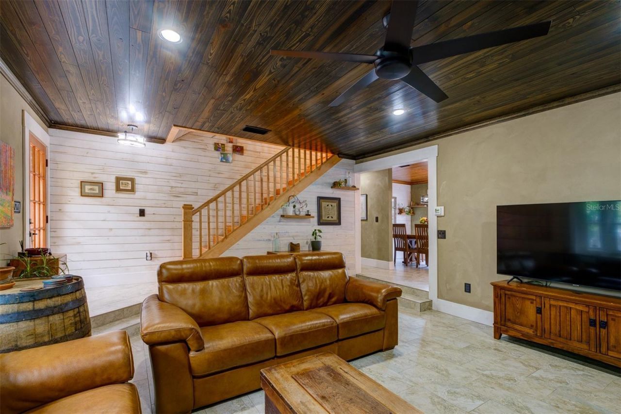 2690 Temple Street, Sarasota, FL 34239 Photo