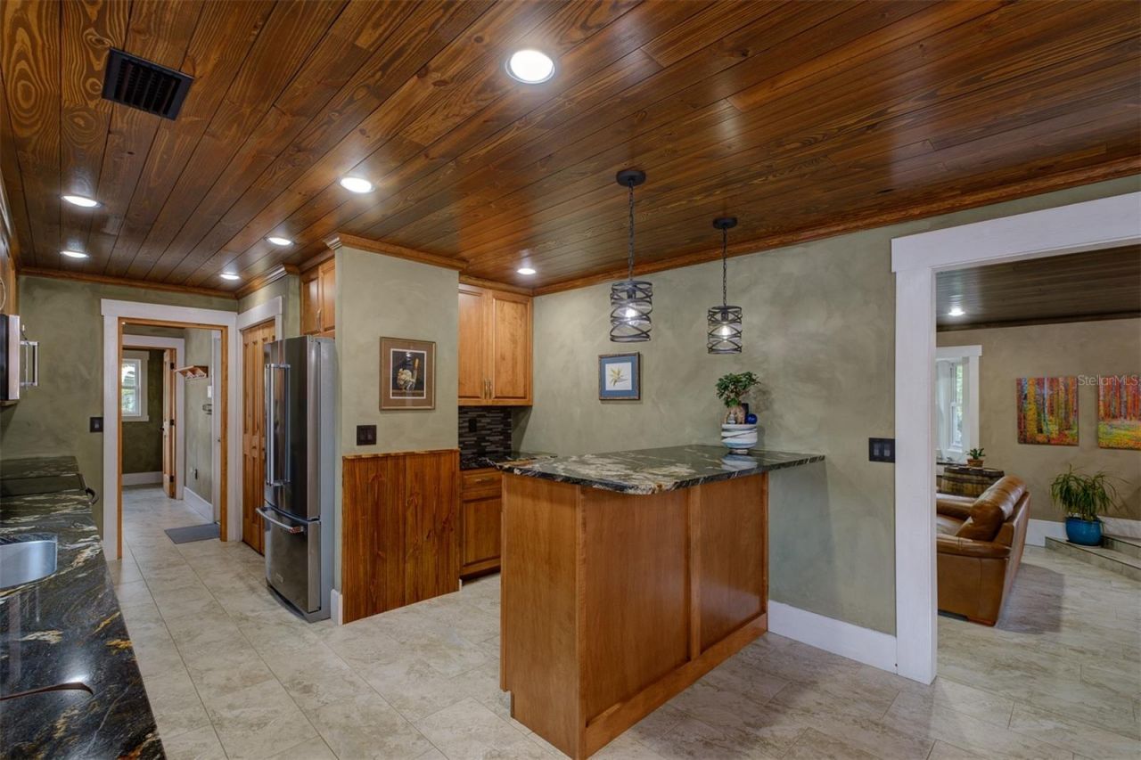 2690 Temple Street, Sarasota, FL 34239 Photo