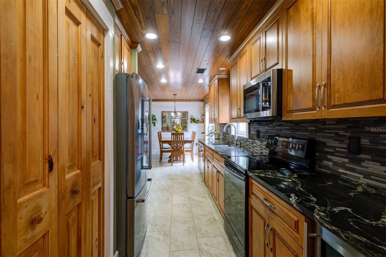 2690 Temple Street, Sarasota, FL 34239 Photo