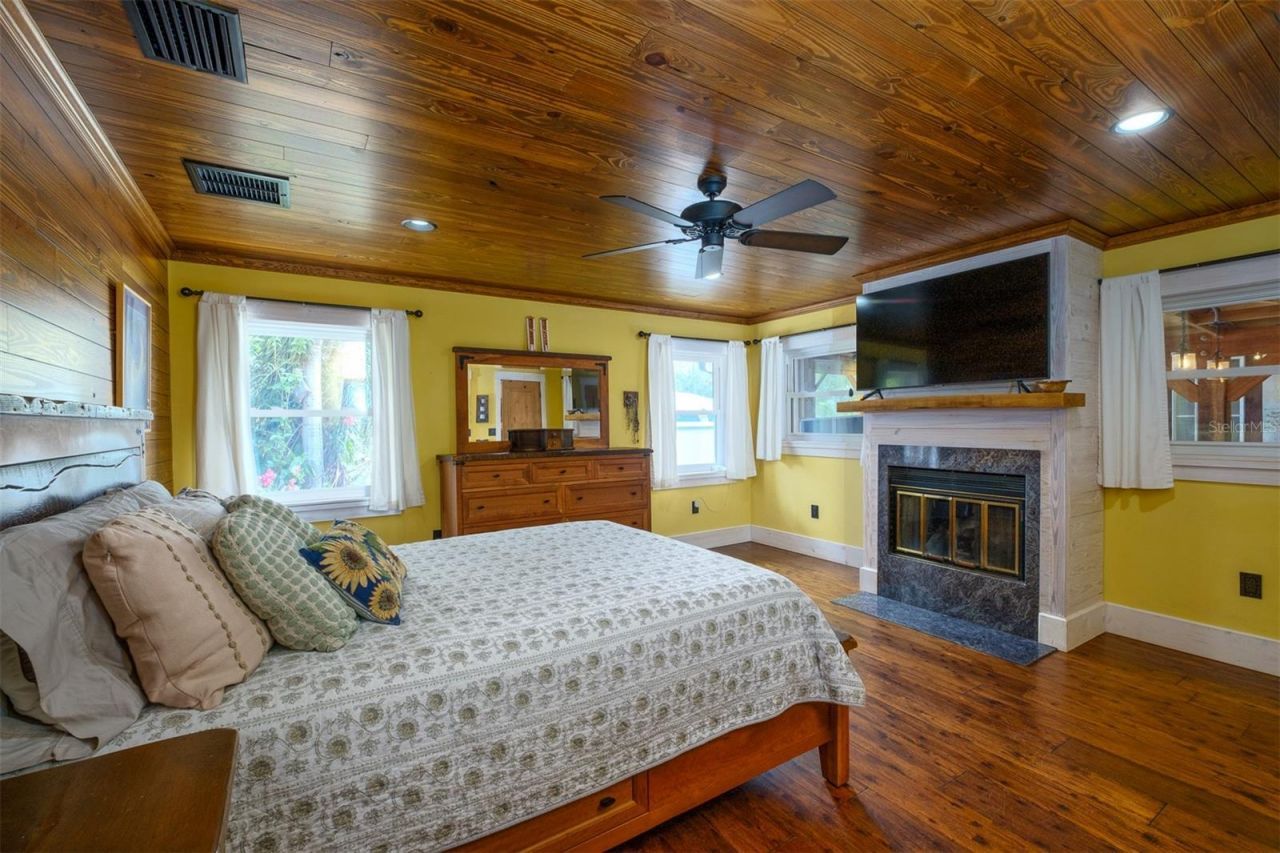 2690 Temple Street, Sarasota, FL 34239 Photo