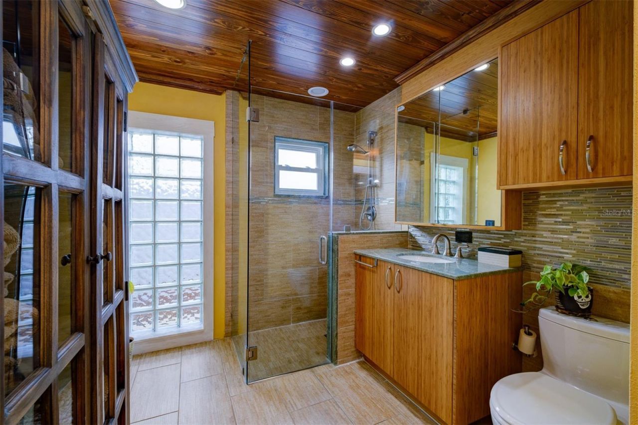 2690 Temple Street, Sarasota, FL 34239 Photo
