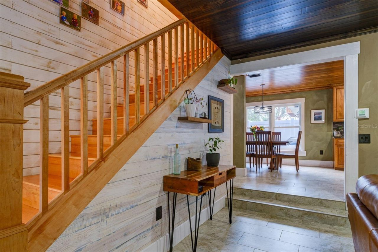 2690 Temple Street, Sarasota, FL 34239 Photo