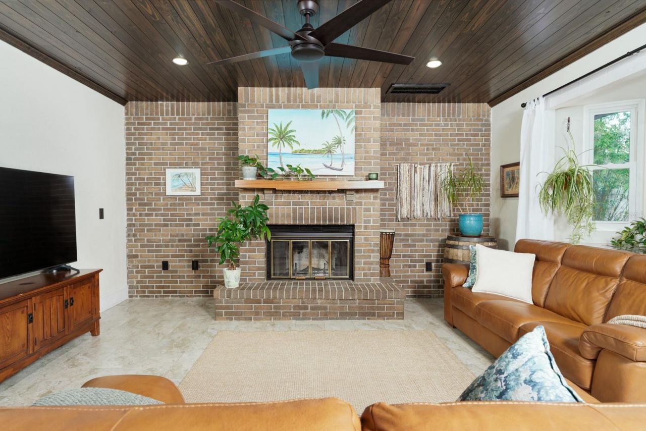 2690 Temple Street, Sarasota, FL 34239 Photo