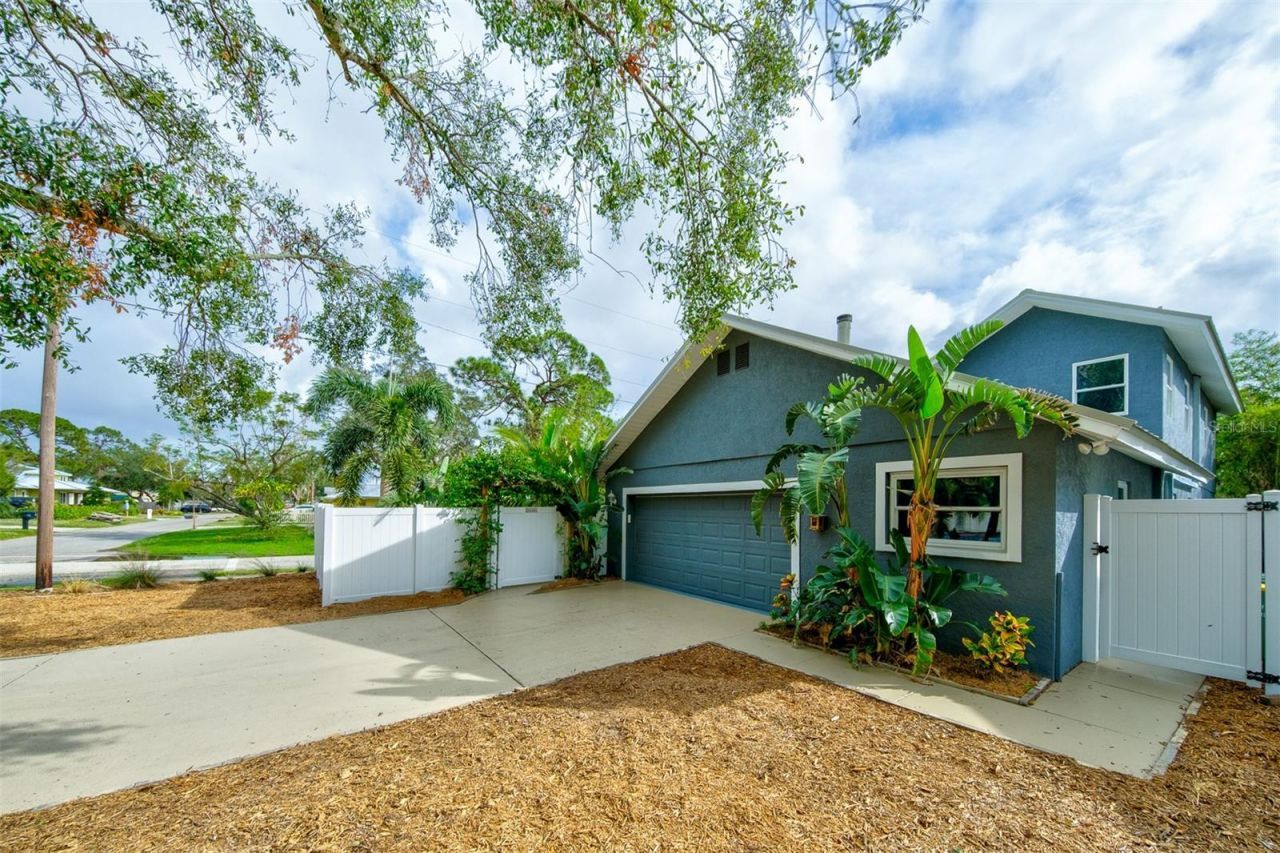 2690 Temple Street, Sarasota, FL 34239 Photo