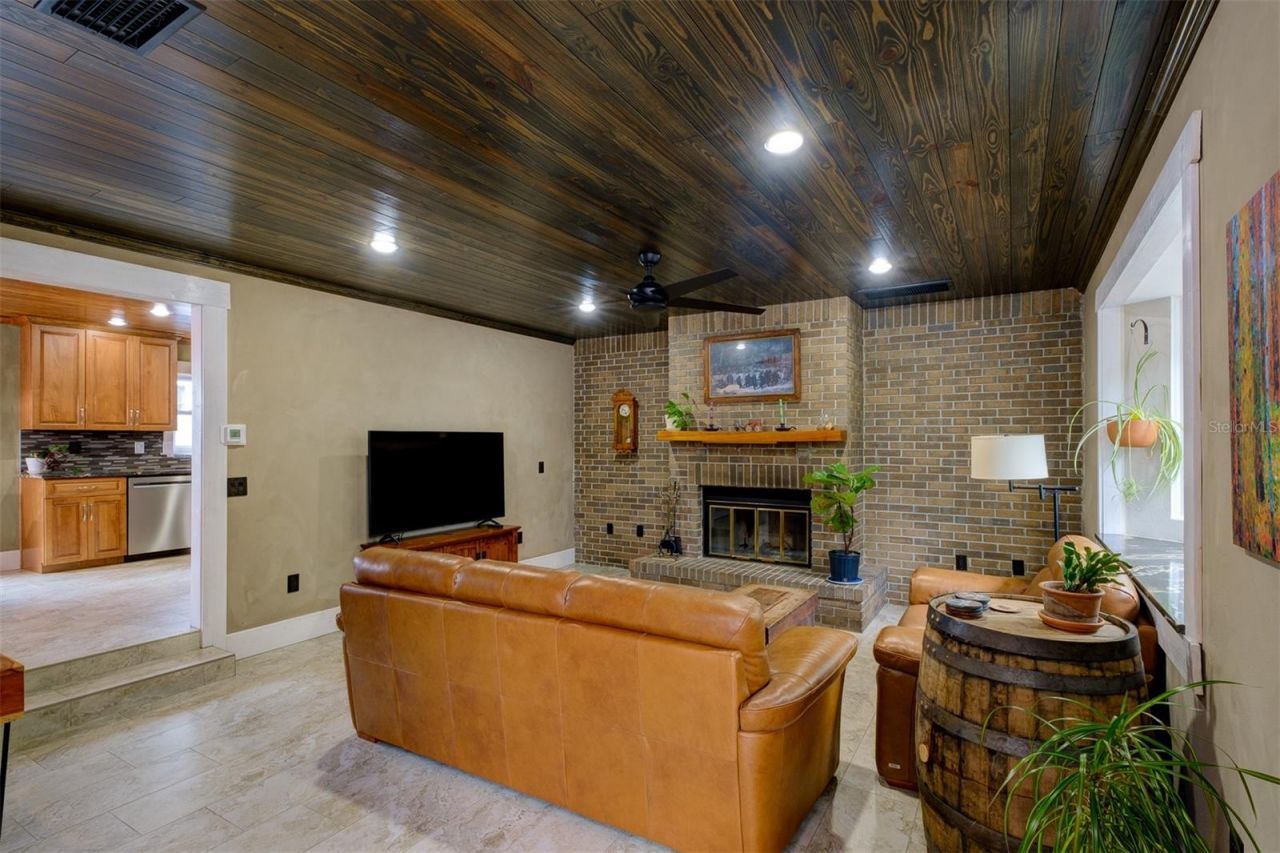 2690 Temple Street, Sarasota, FL 34239 Photo