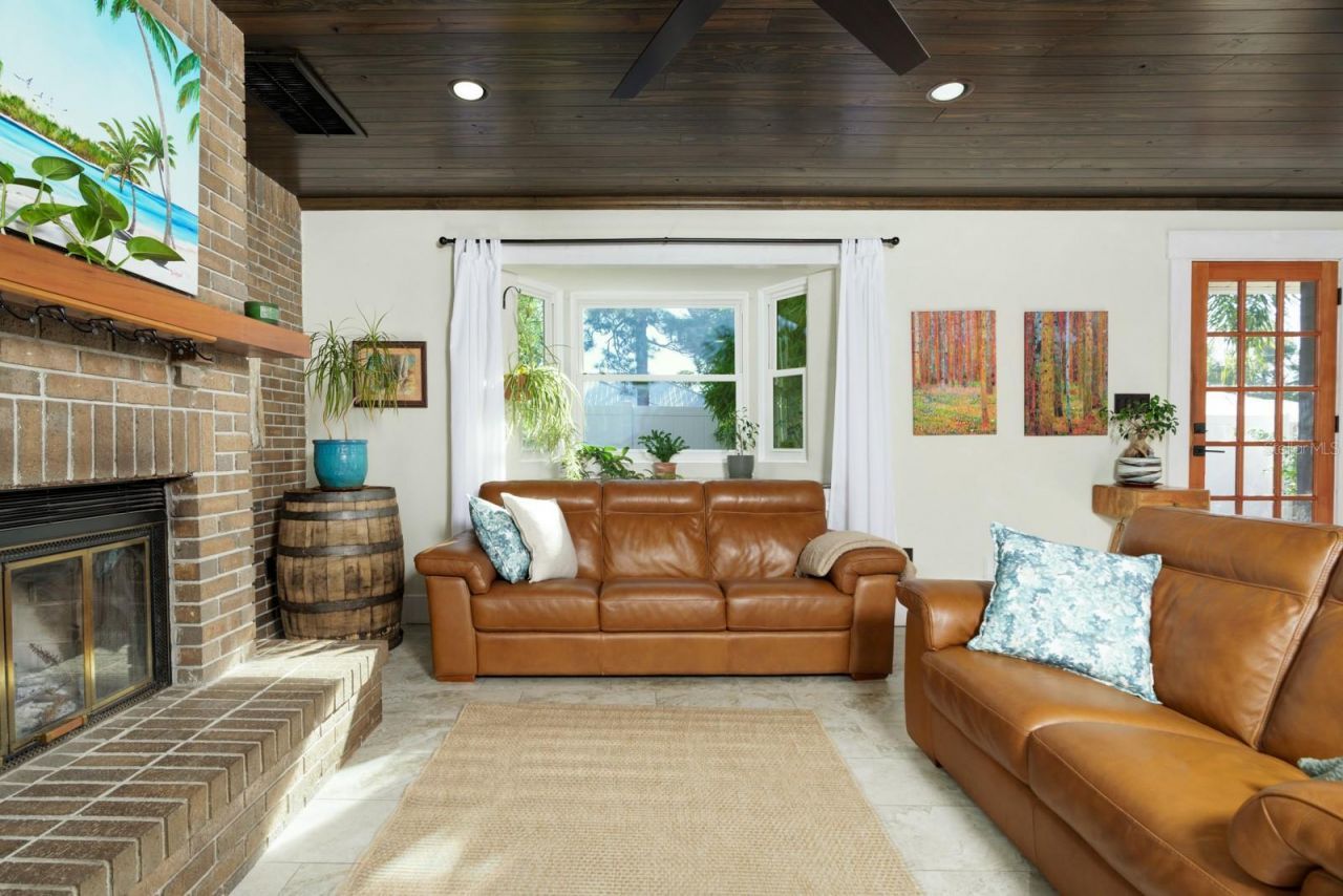 2690 Temple Street, Sarasota, FL 34239 Photo