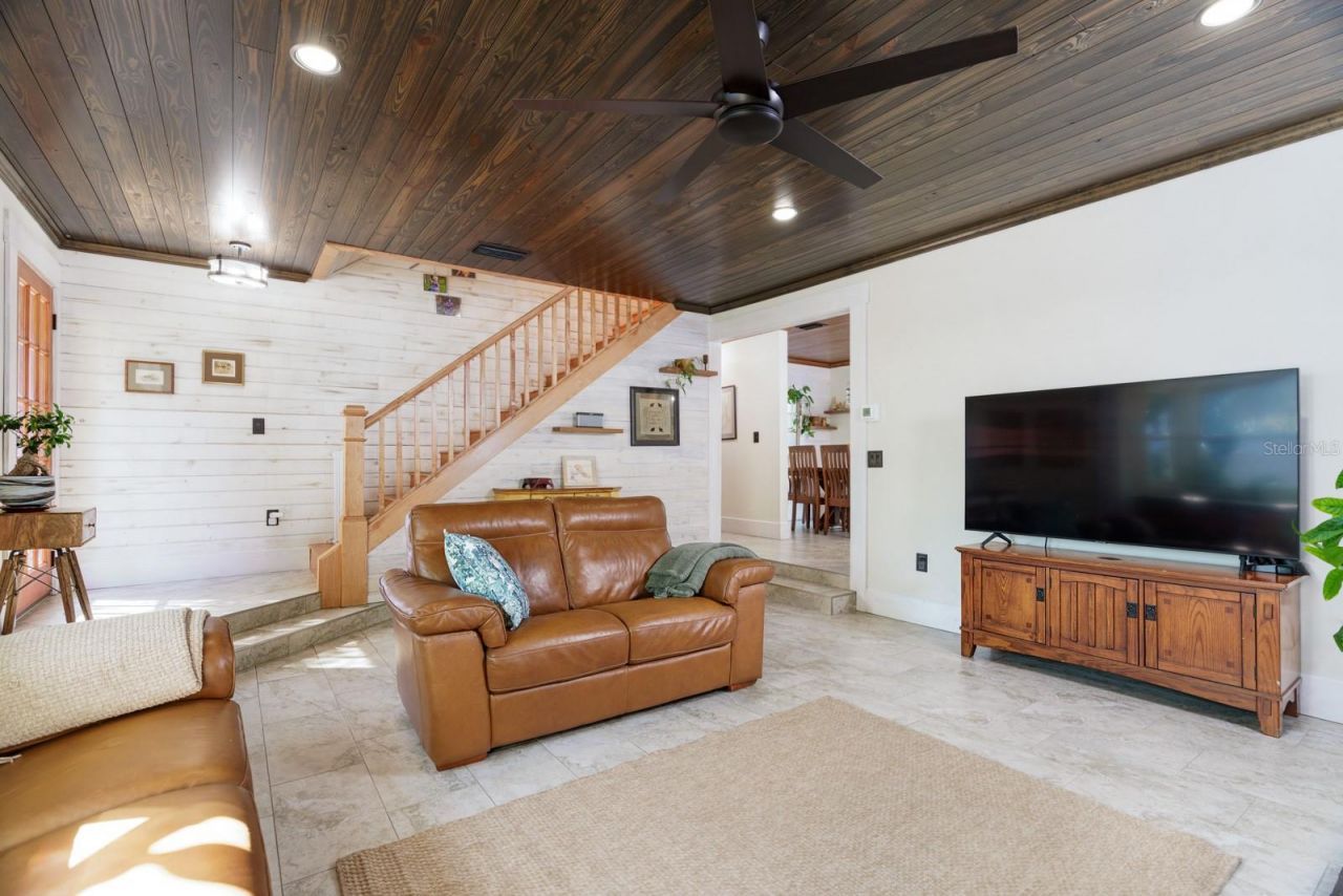 2690 Temple Street, Sarasota, FL 34239 Photo