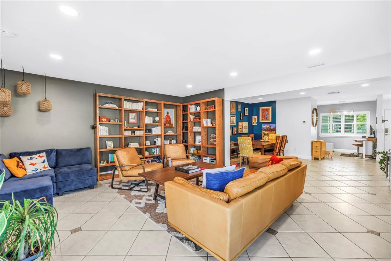 263 42nd Avenue Ne, Saint Petersburg, FL 33703 Photo