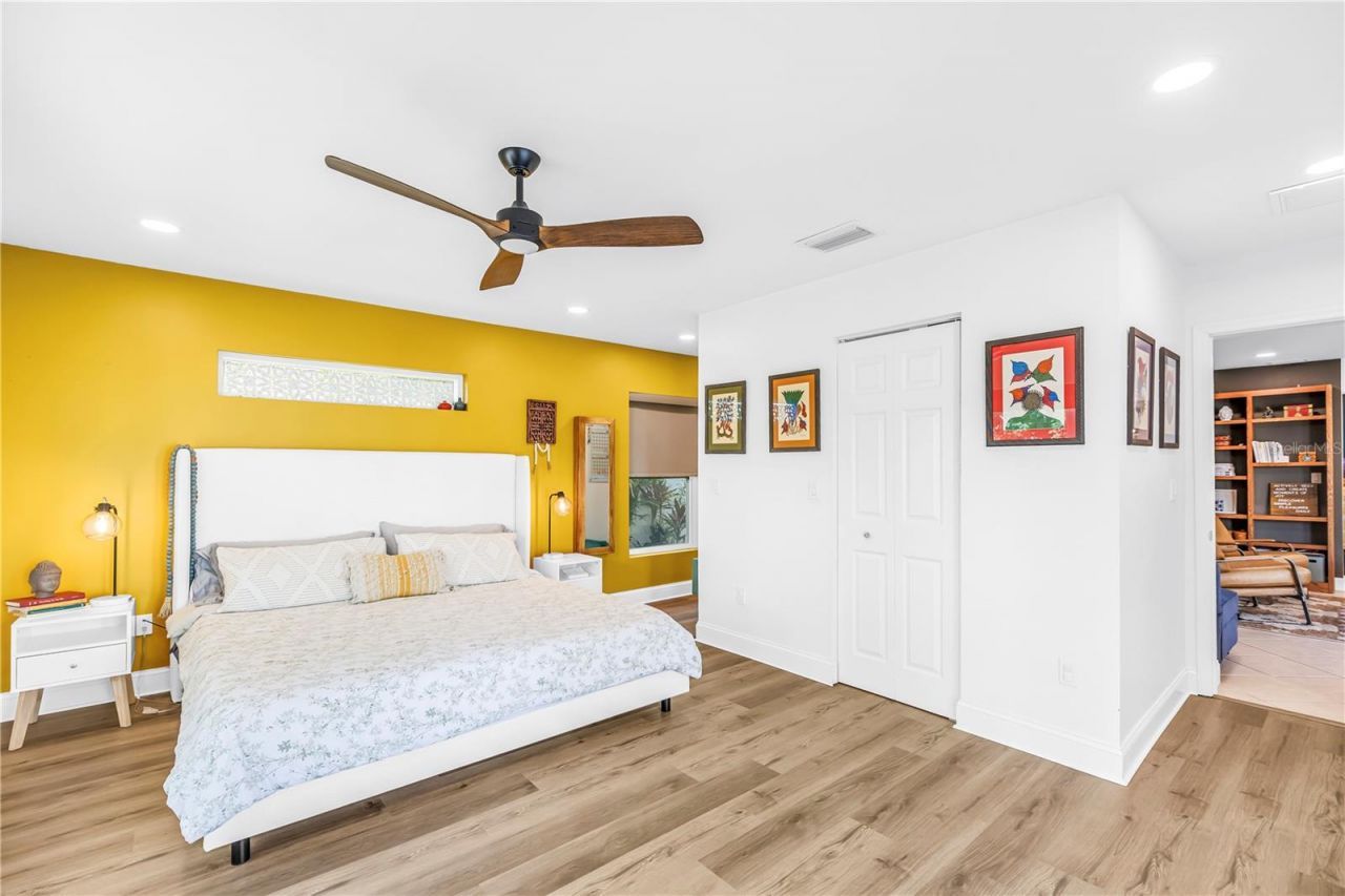 263 42nd Avenue Ne, Saint Petersburg, FL 33703 Photo
