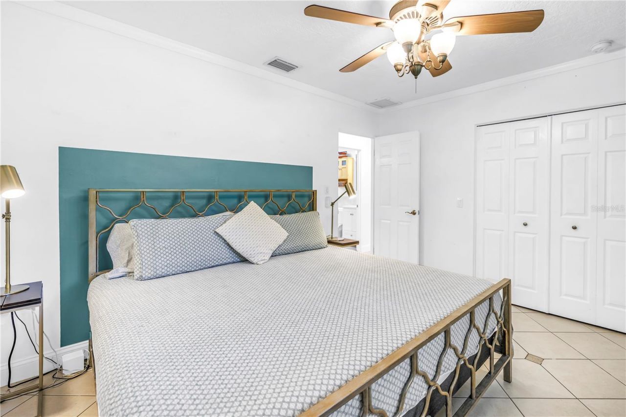263 42nd Avenue Ne, Saint Petersburg, FL 33703 Photo