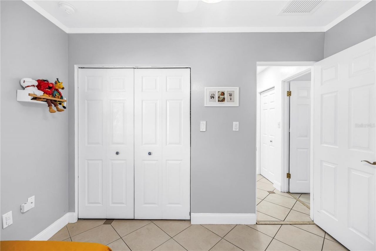 263 42nd Avenue Ne, Saint Petersburg, FL 33703 Photo