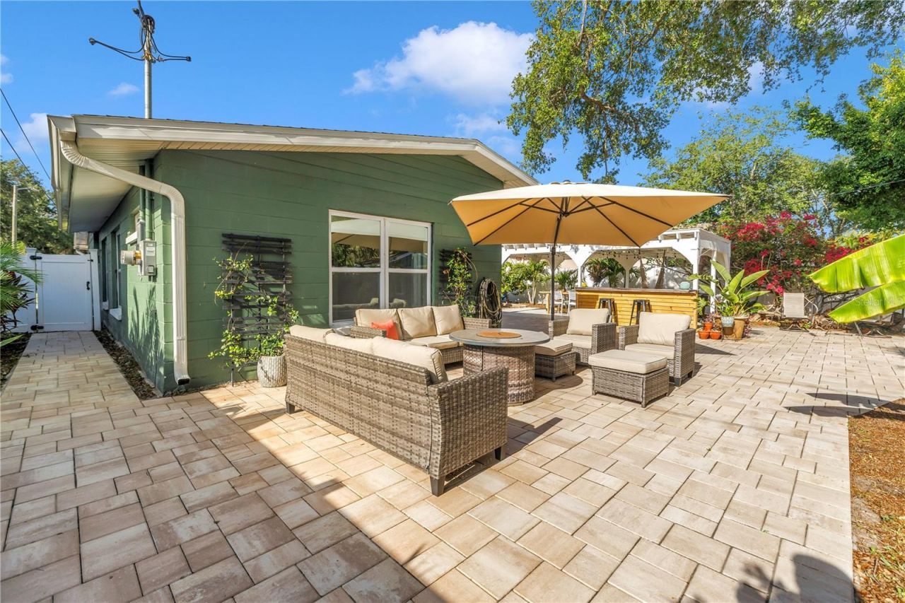 263 42nd Avenue Ne, Saint Petersburg, FL 33703 Photo