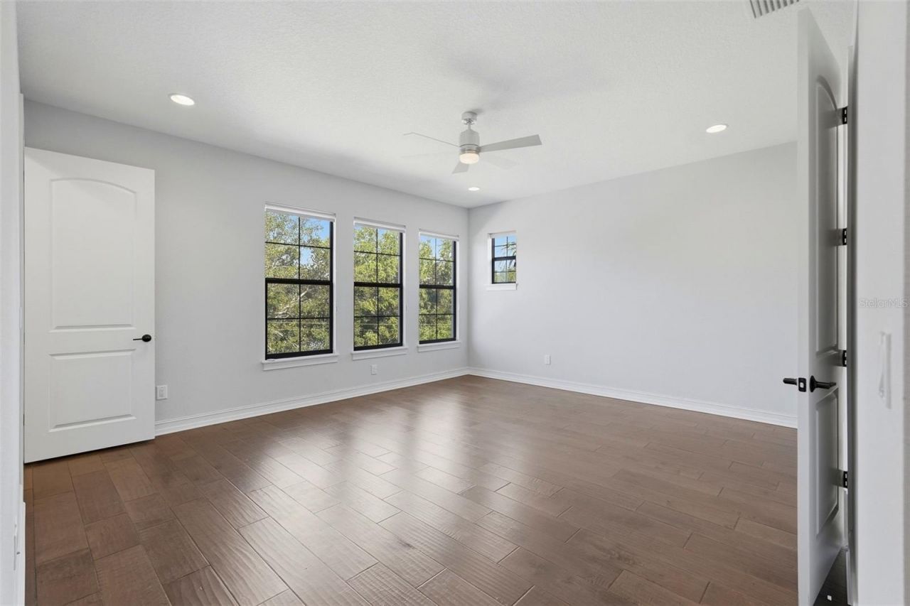 1867 5th Street N, Saint Petersburg, FL 33704 Photo