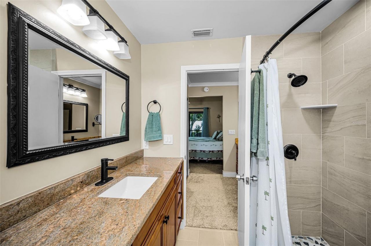 932 Myakka Court Ne, Saint Petersburg, FL 33702 Photo