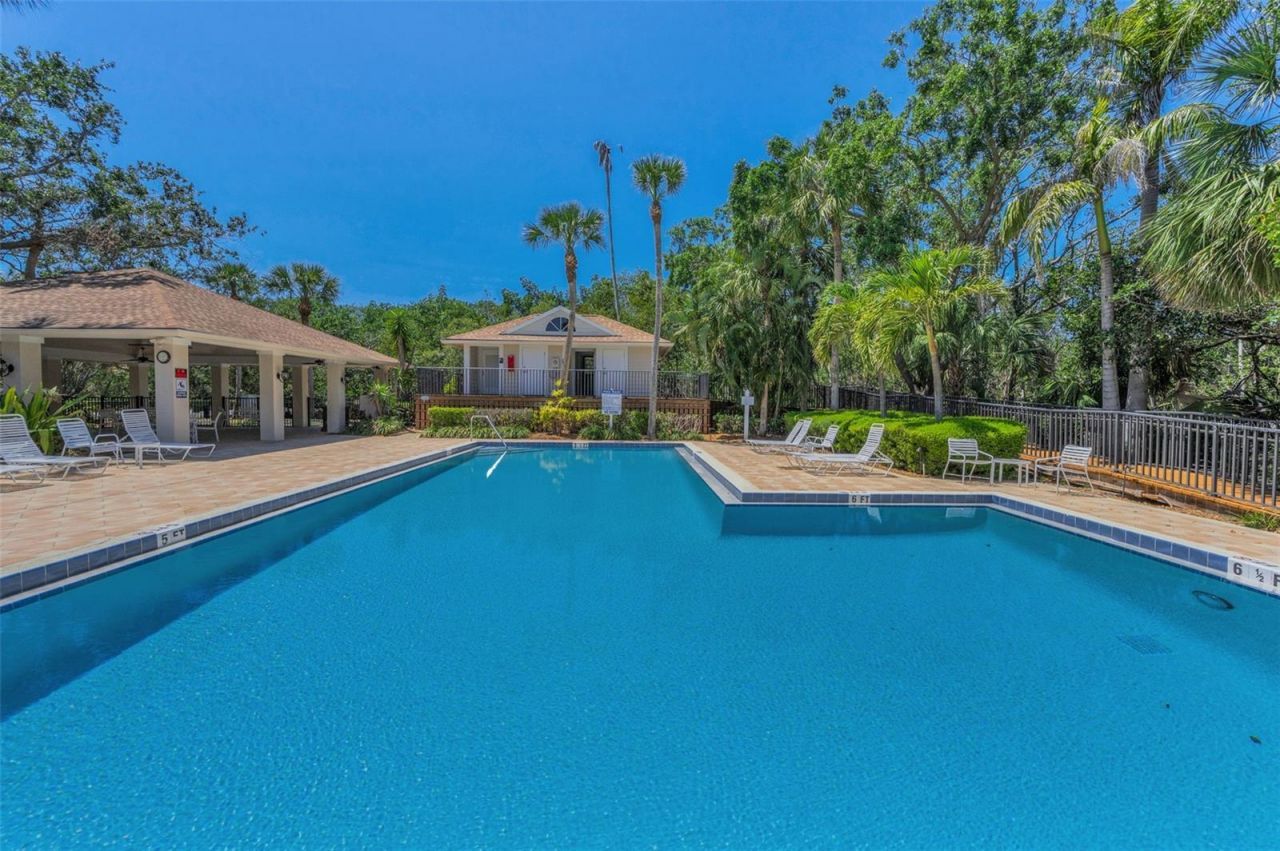 932 Myakka Court Ne, Saint Petersburg, FL 33702 Photo