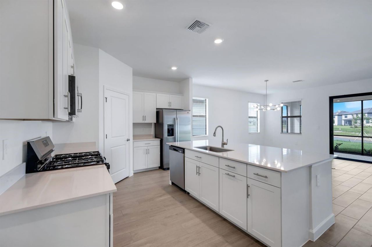 19232 Gentry Place, Estero, FL 33928 Photo