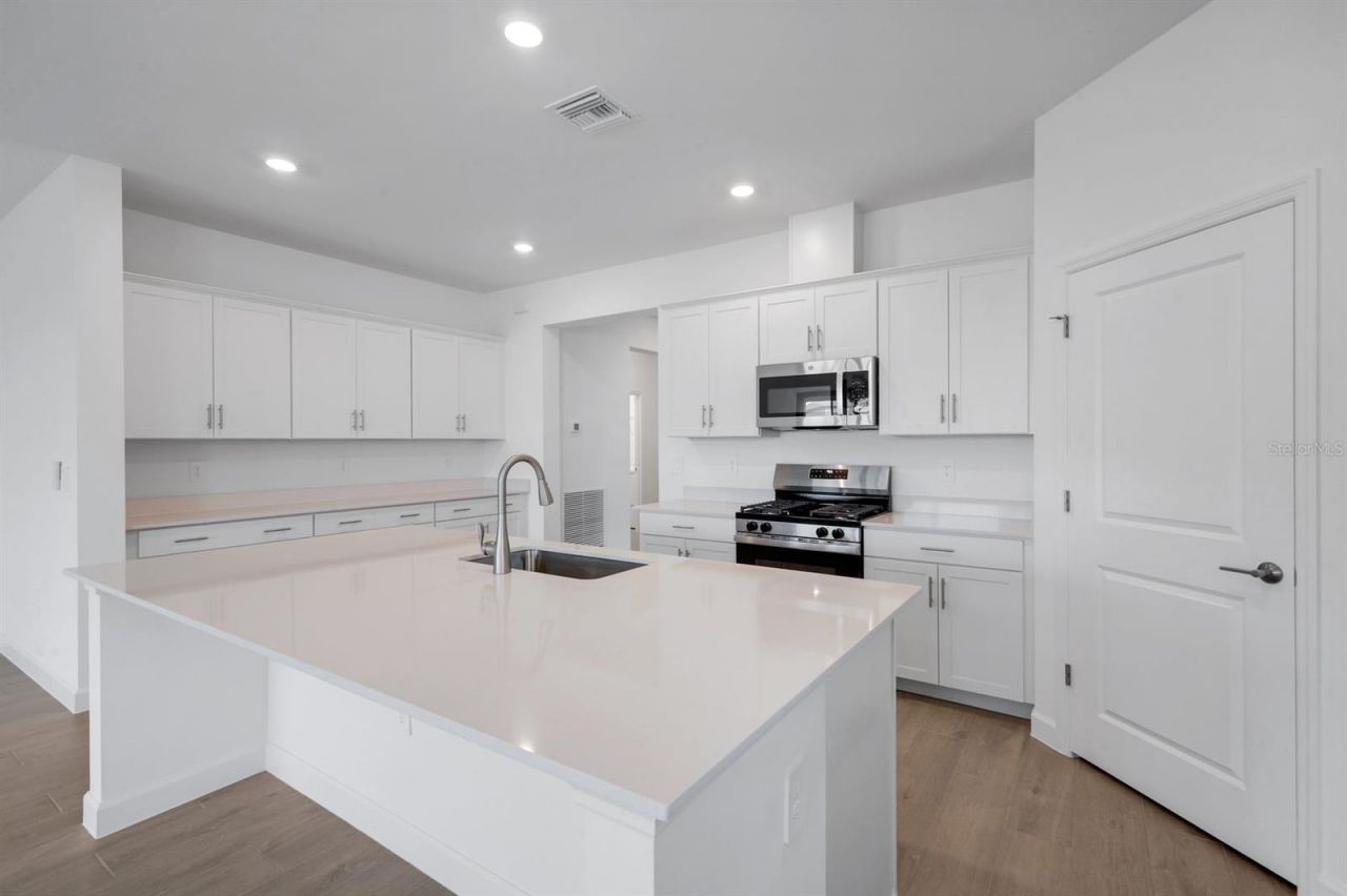 19232 Gentry Place, Estero, FL 33928 Photo