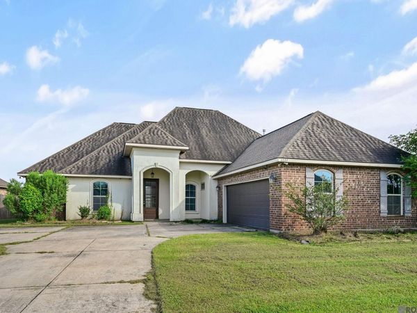 6397 Union Dr, Addis, LA 70710
