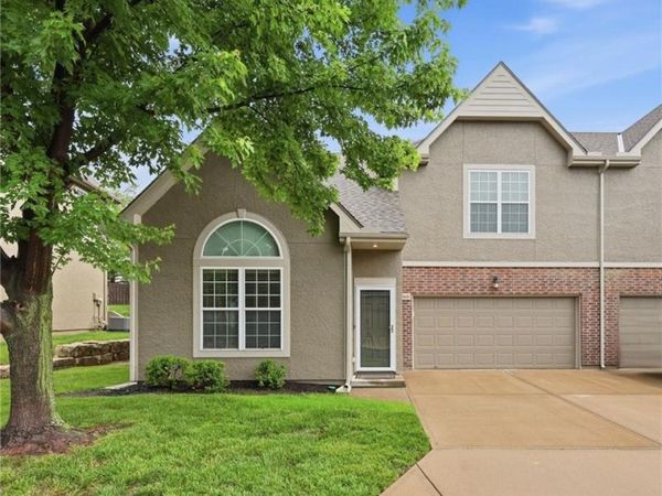 15624 W 61st Street, Shawnee, KS 66217