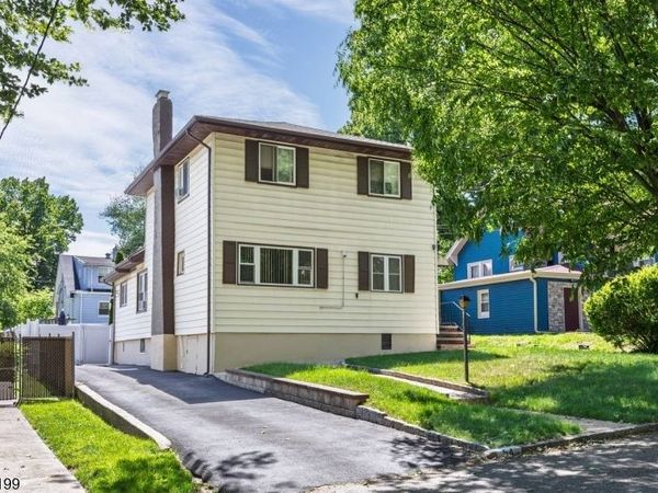 54 Bedford Ave, Teaneck, NJ 07666