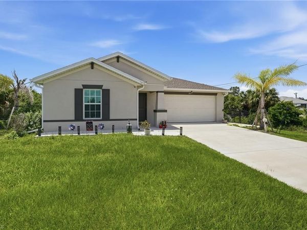 184 Peerless ST, LEHIGH ACRES, FL 33974